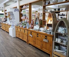 Home Decor & Gifts